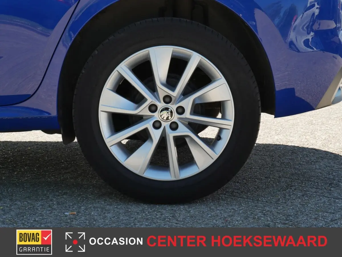 1.0 TSI Sport Business