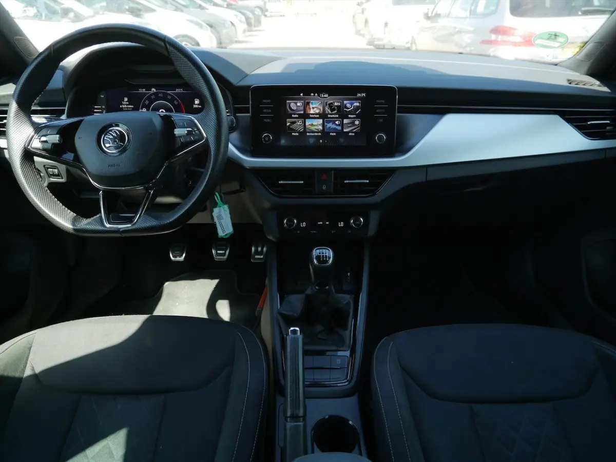 1.0 TSI Sport Business