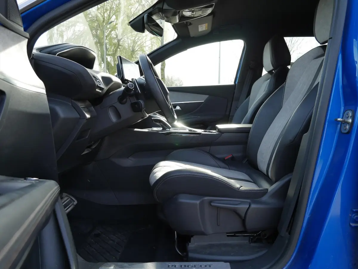 1.6 HYbrid 225 GT
