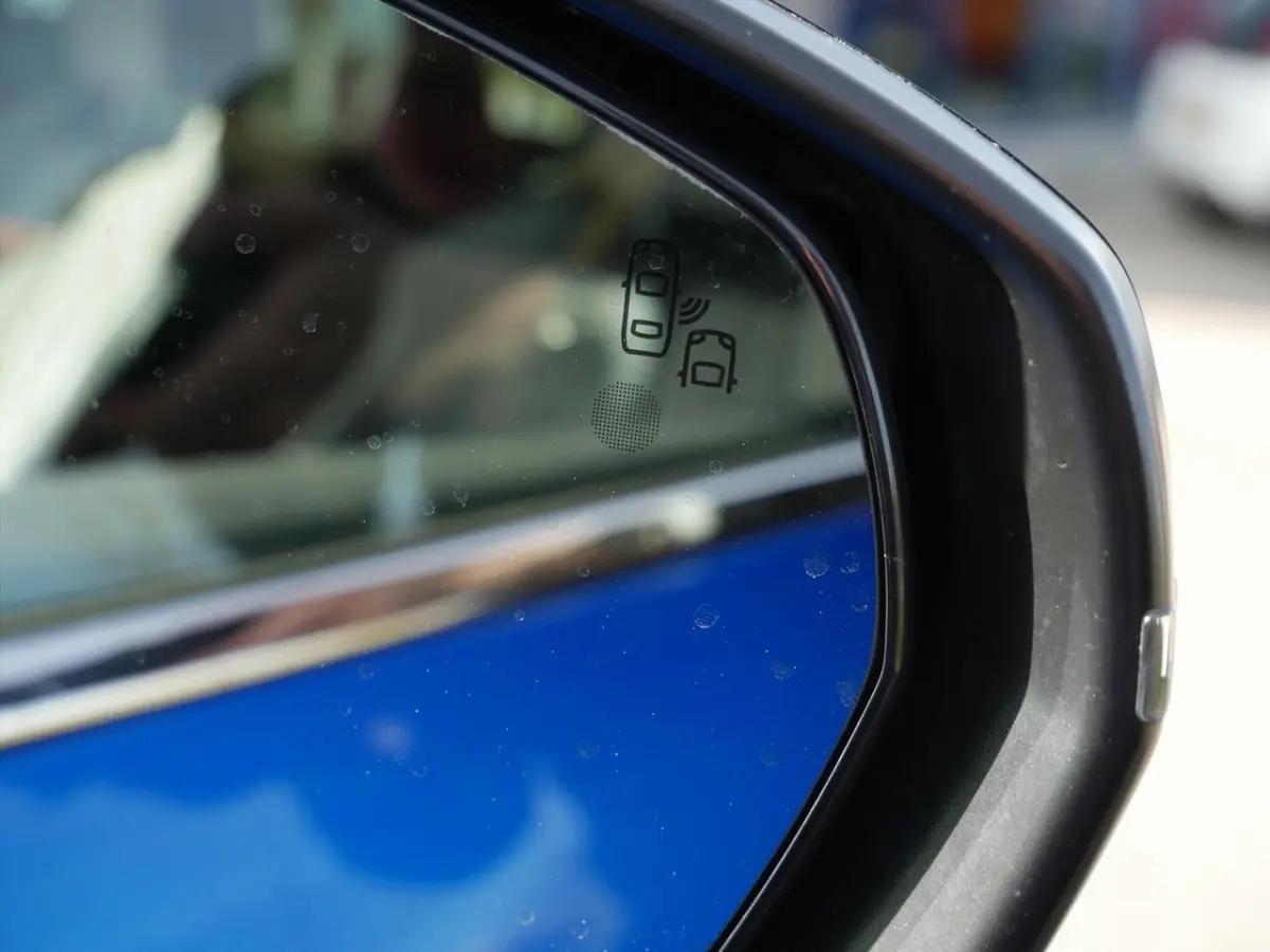 1.6 HYbrid 225 GT