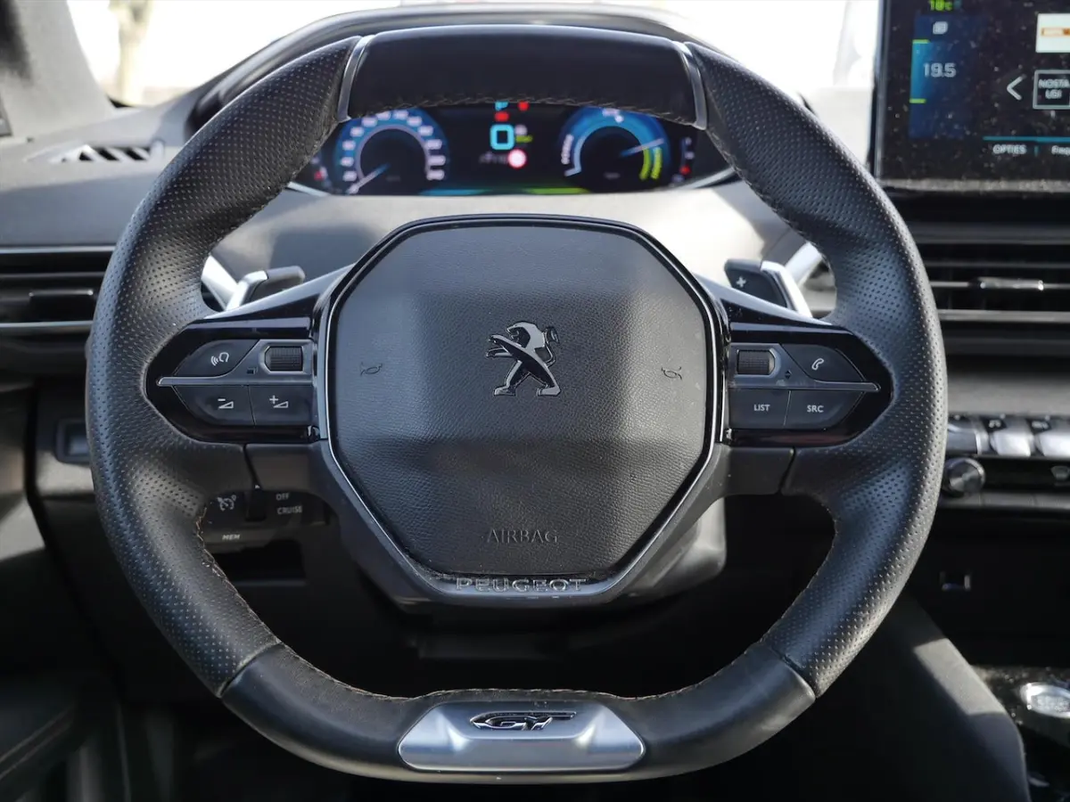 1.6 HYbrid 225 GT