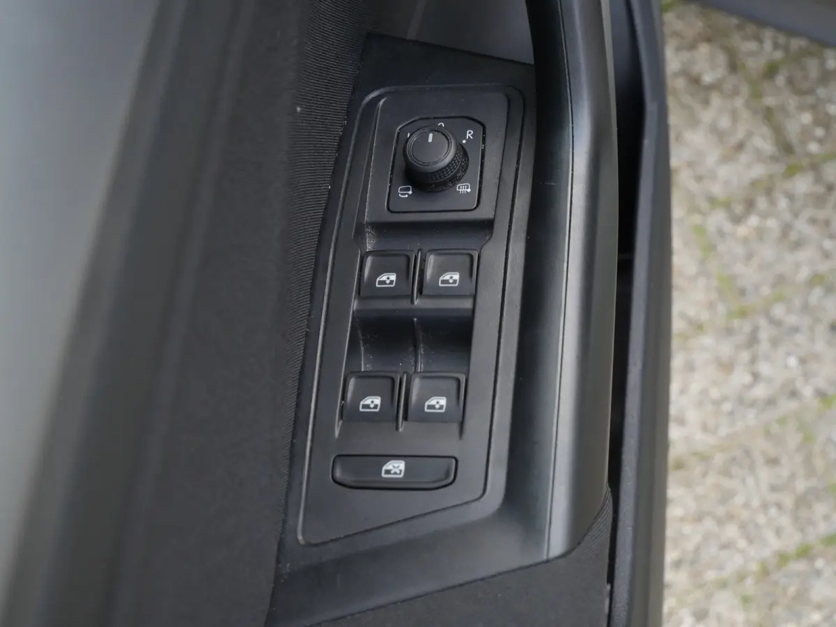 1.0 TSI Life Business | Privacy | Stoelverwarming |Nieuwe model |