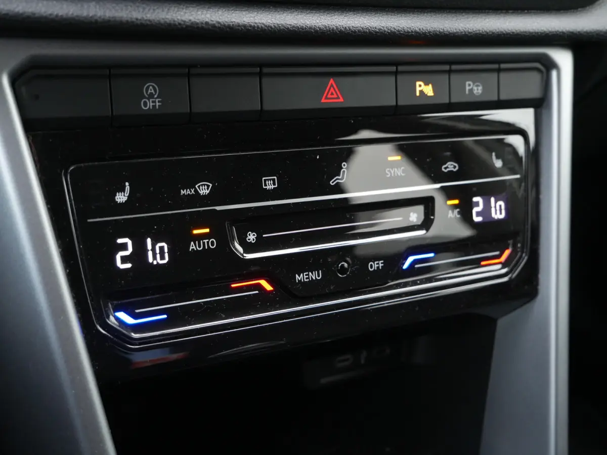 1.0 TSI Life Business | Privacy | Stoelverwarming |Nieuwe model |