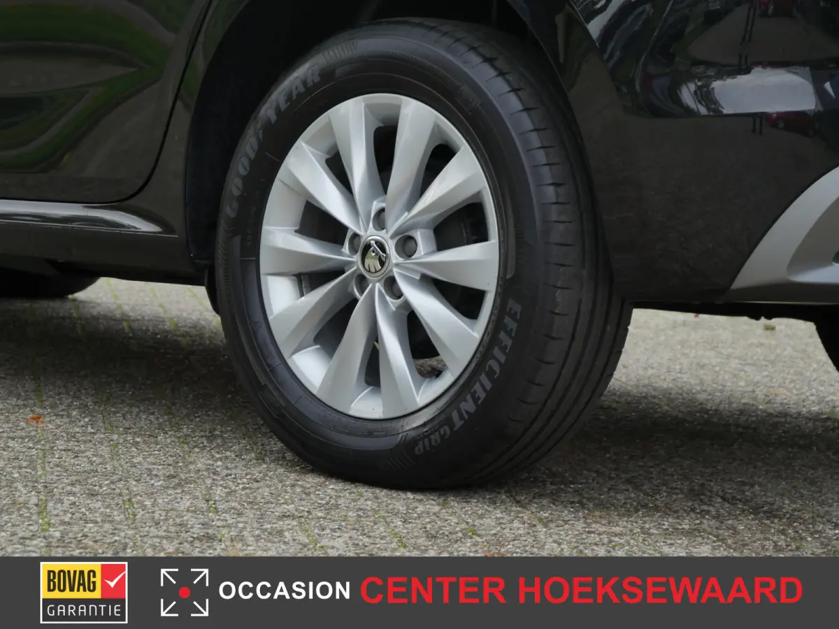 1.0 TSI Sport Business | Stoelverwarming | Apple Carplay/Android Auto