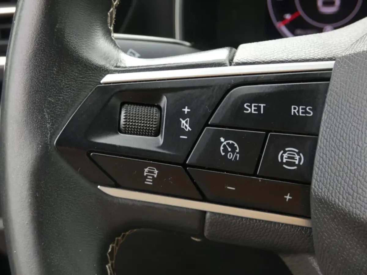 1.0 TSI Style Launch Edition
