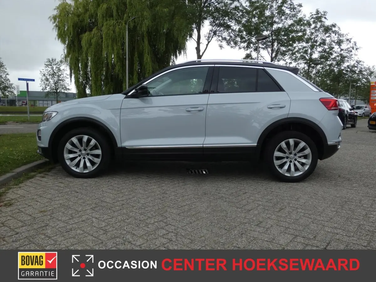 1.0 TSI Style Plus Pack | 17"inch | Two-Tone | Privacy | 2xPDC |