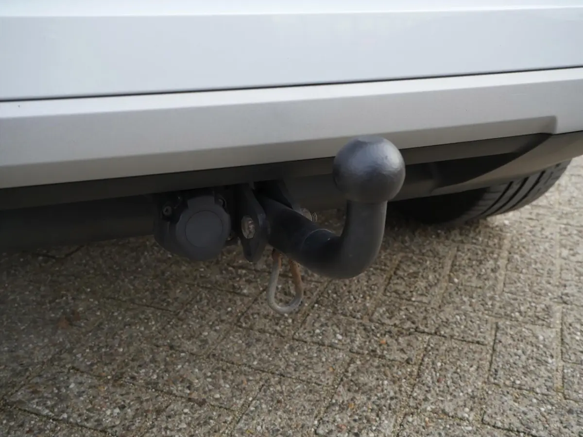 1.5 TSI FR Business Intense