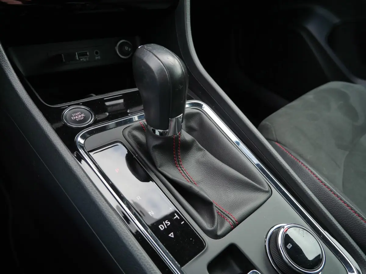1.5 TSI FR Business Intense