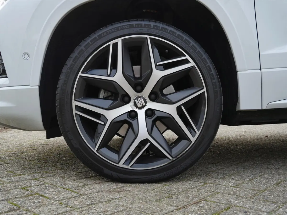 1.5 TSI FR Business Intense