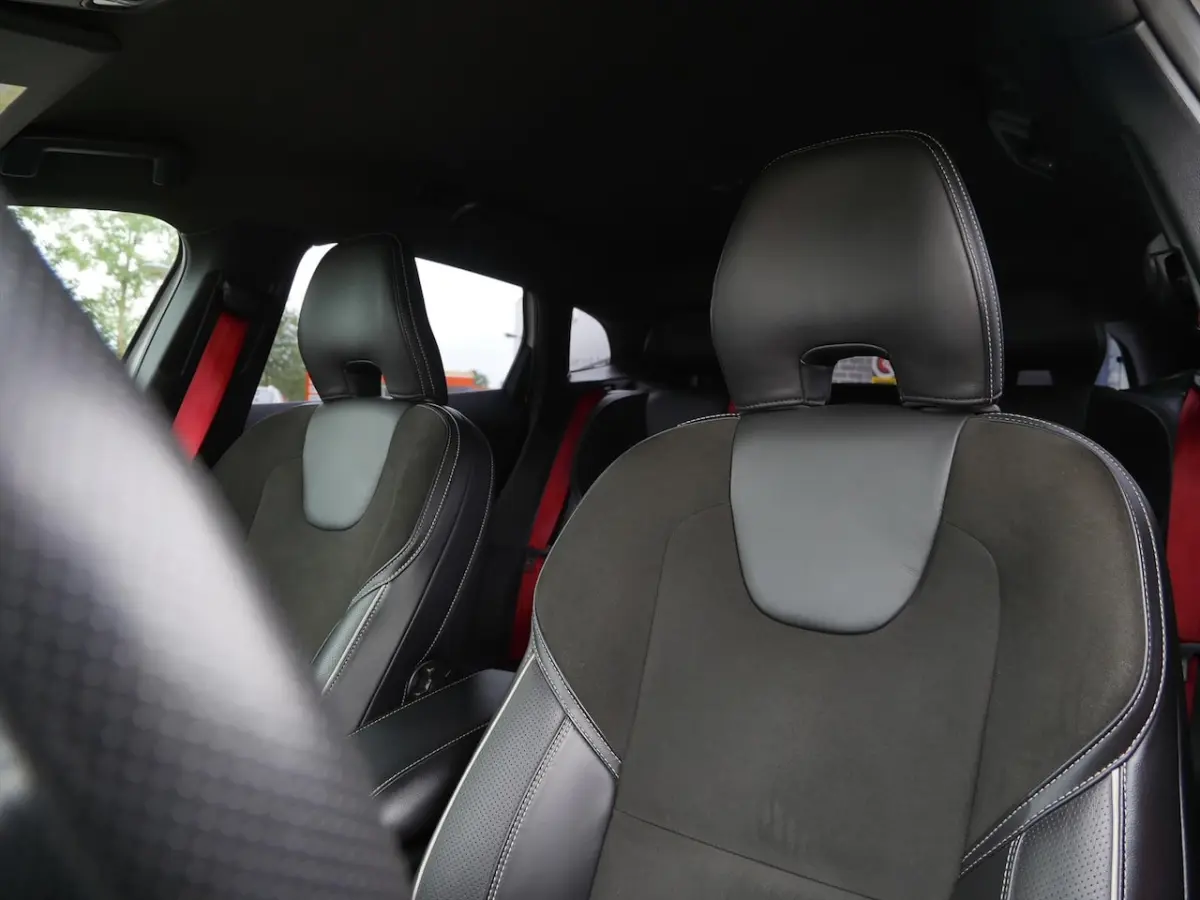 2.0 T5 Carbon Edition