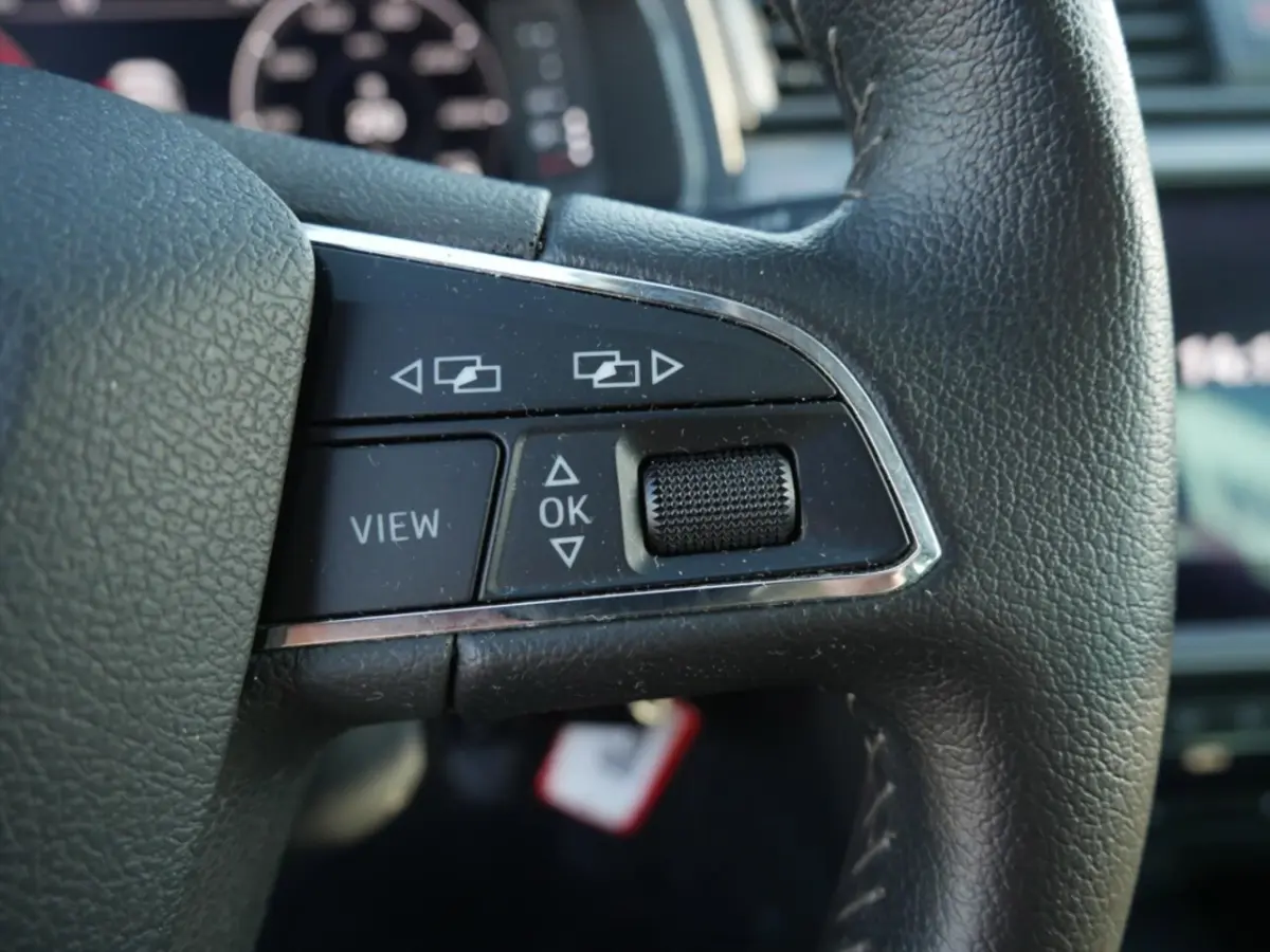 1.0 TSI Style Business Intense Plus