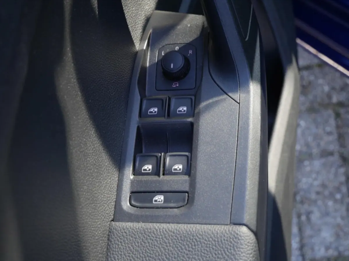1.0 TSI Style Business Intense Plus