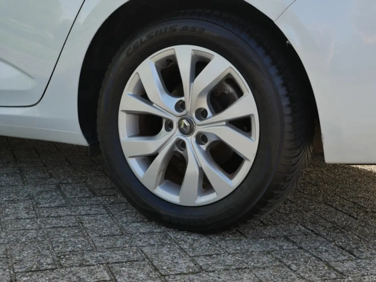 1.3 TCe Limited