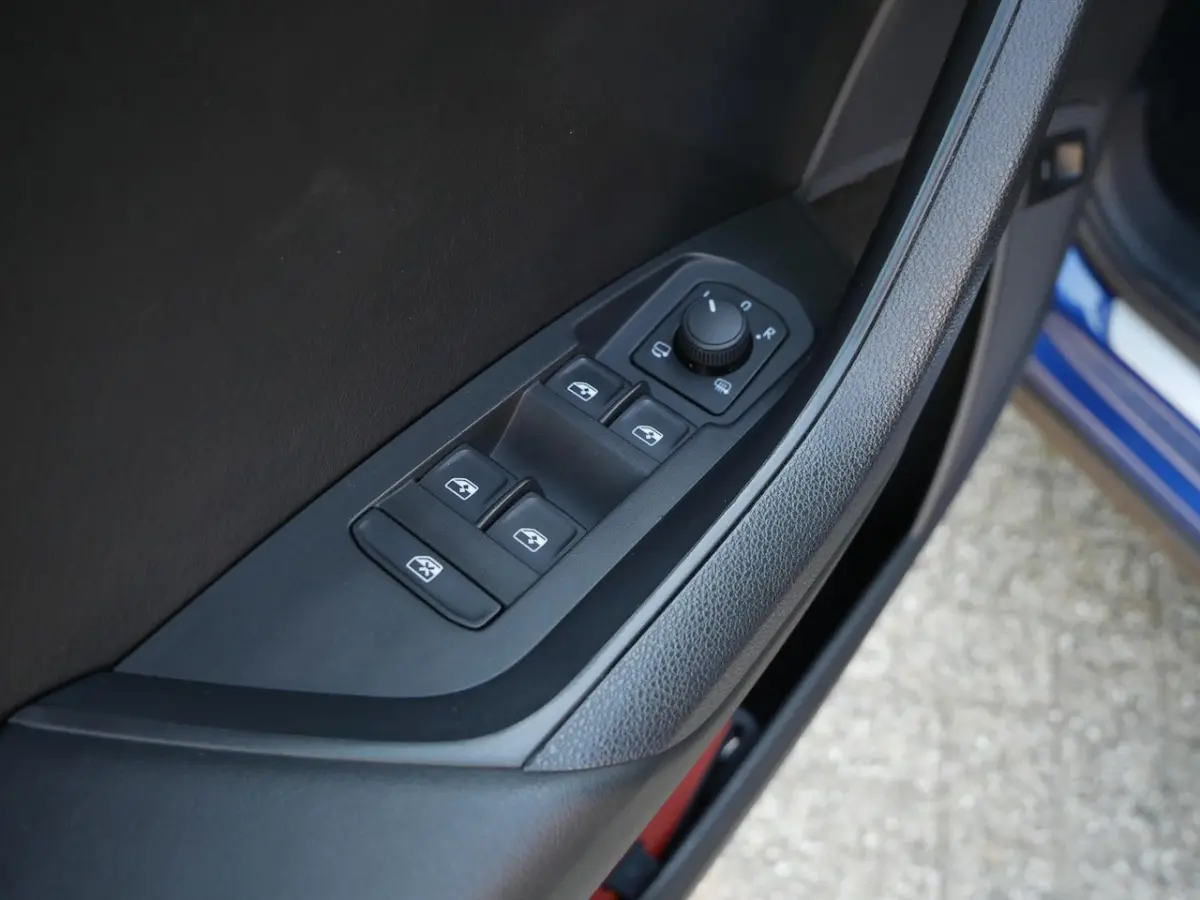 1.5 TSI Limited Business Edition 7p.