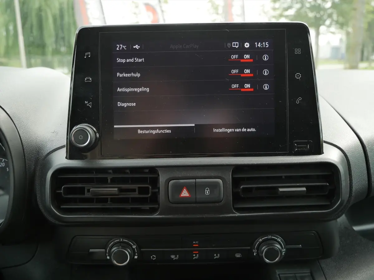 1.5D 102pk L2H1 Edition Plus | Apple Carplay/Android Auto | PDC | DAB+ |