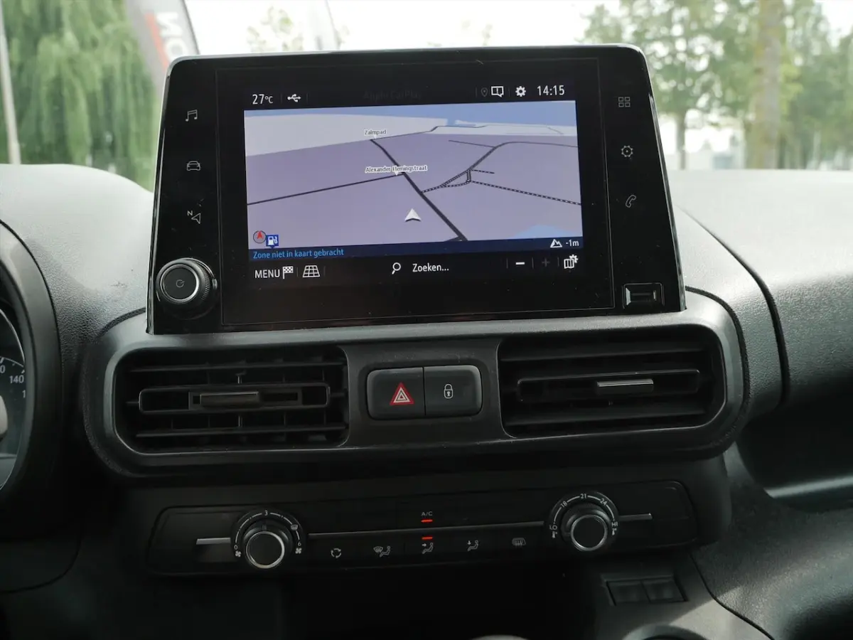 1.5D 102pk L2H1 Edition Plus | Apple Carplay/Android Auto | PDC | DAB+ |