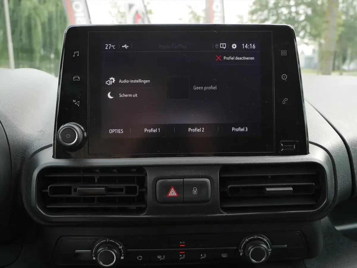 1.5D 102pk L2H1 Edition Plus | Apple Carplay/Android Auto | PDC | DAB+ |