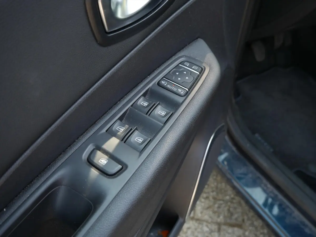 0.9 TCe Intens