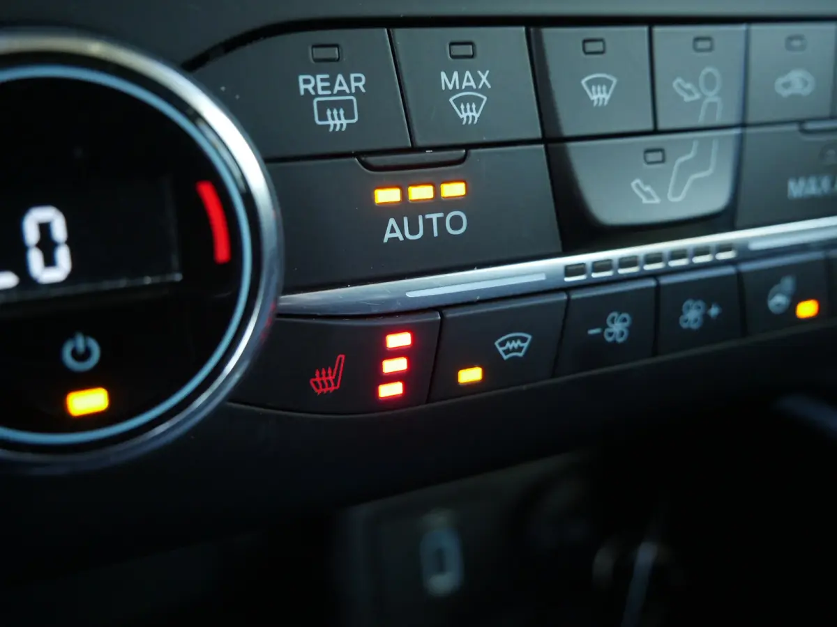 1.0 EcoBoost Titanium Business | Bang & Olufsen | Winter-Pack |