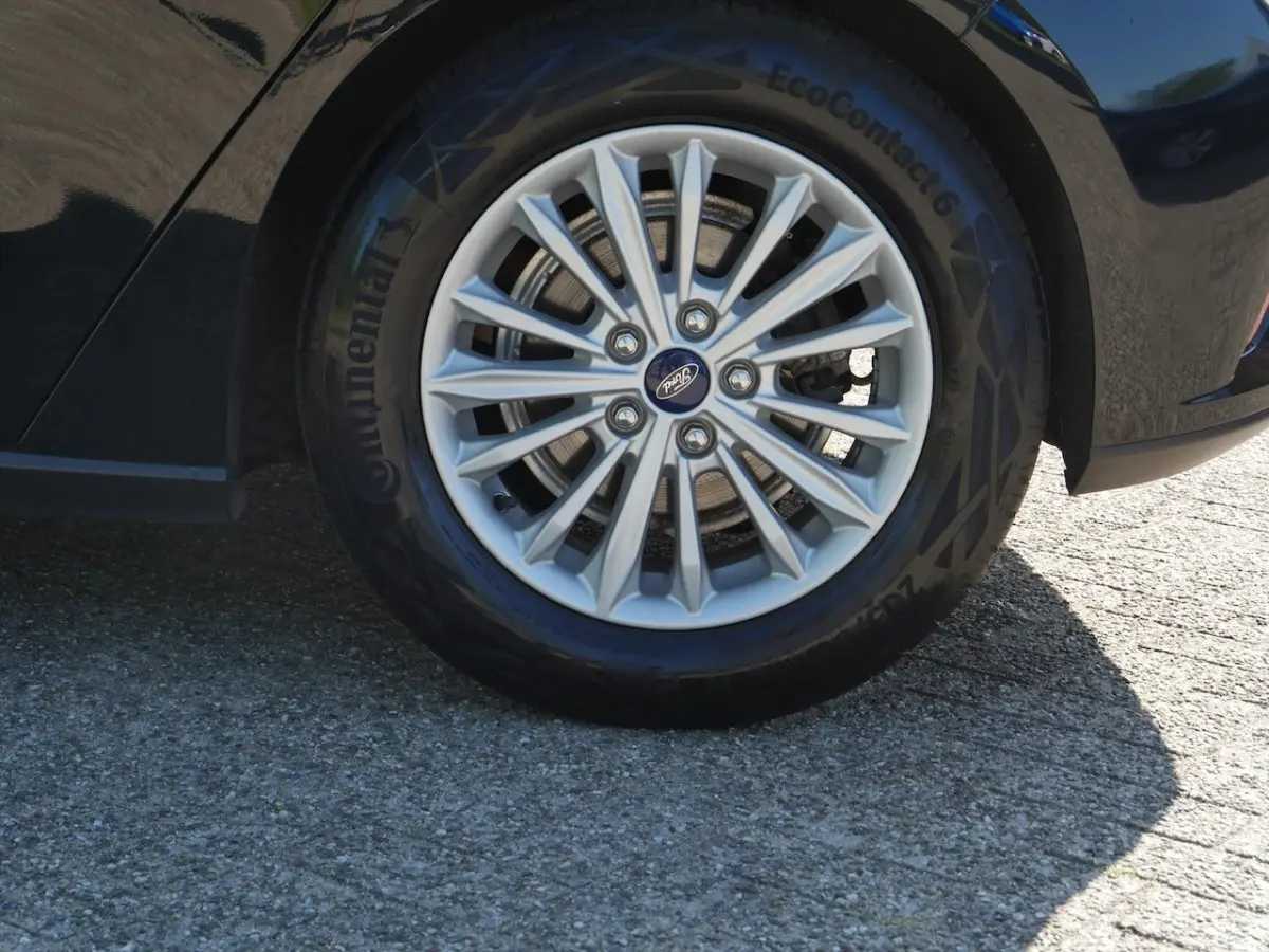 1.0 EcoBoost Titanium Business | Bang & Olufsen | Winter-Pack |