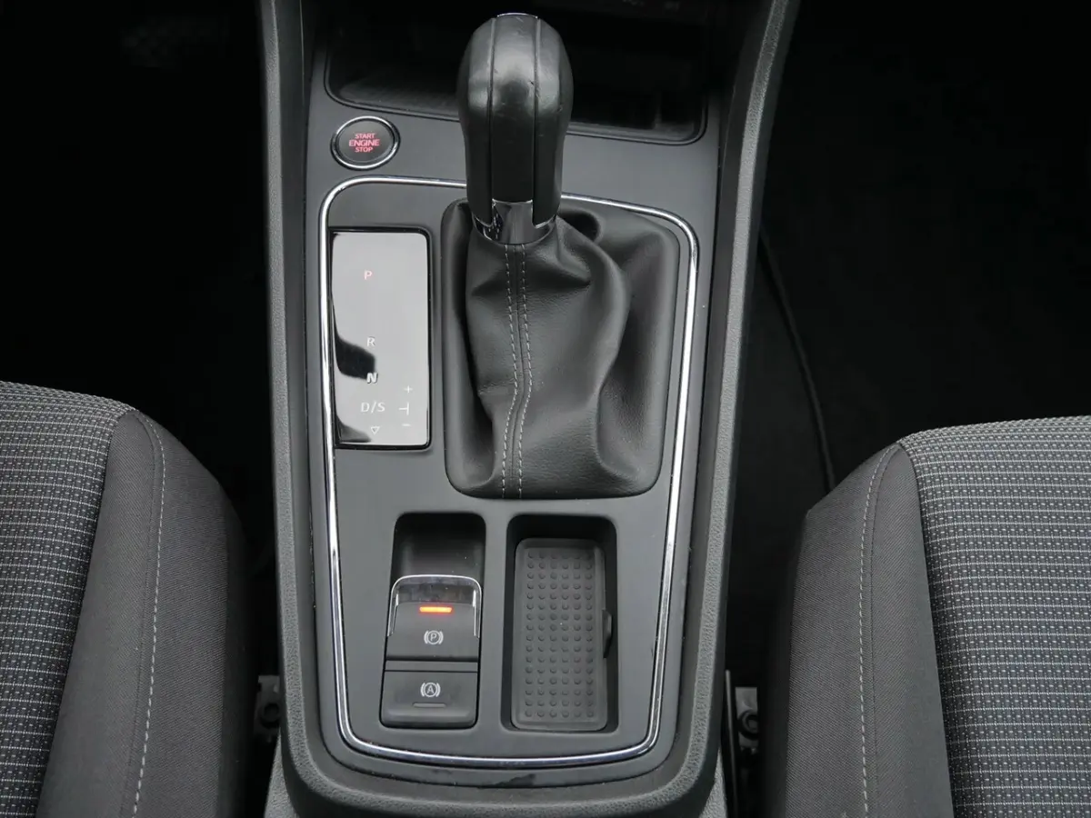 1.0 EcoTSI Style Business Intense