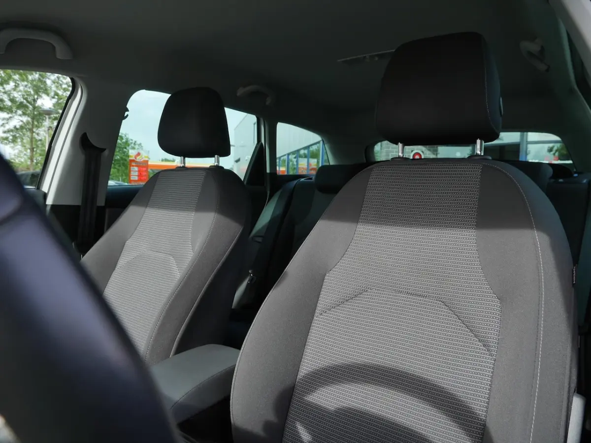 1.0 EcoTSI Style Business Intense