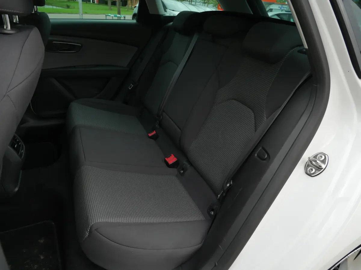 1.0 EcoTSI Style Business Intense | Automaat | Carplay |