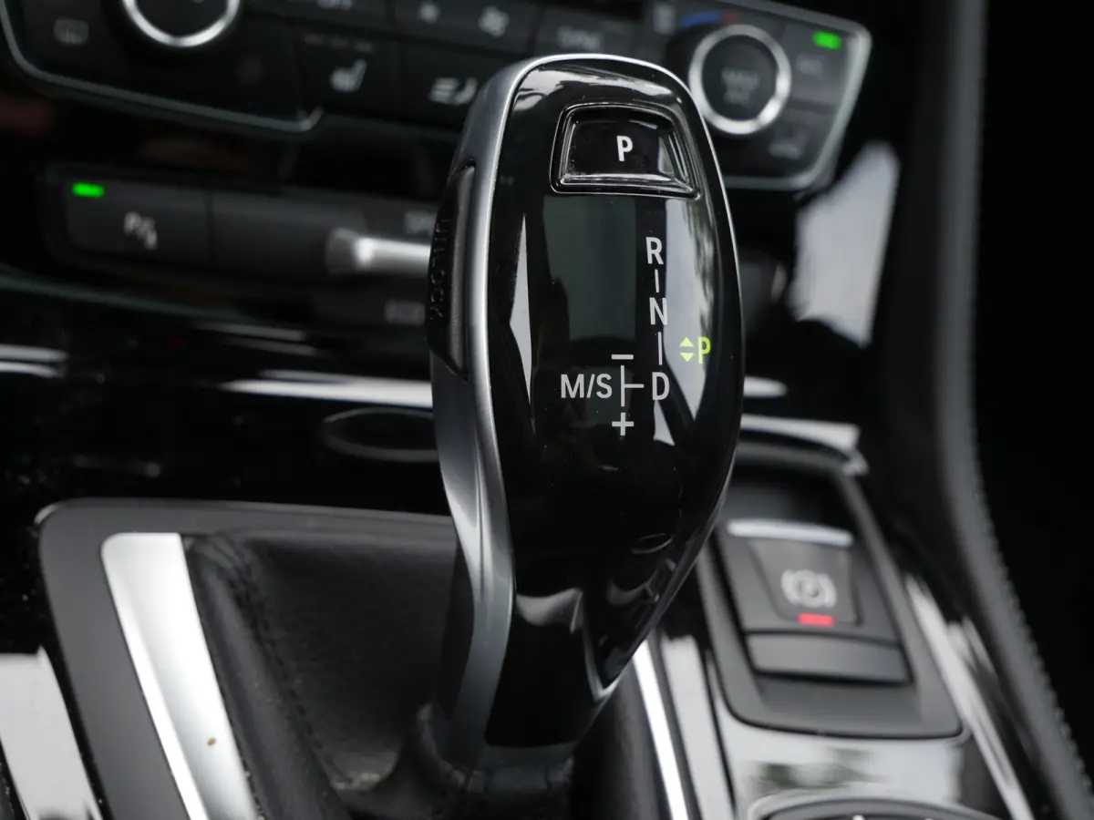 218ia Automaat High Executive Luxury Edition | Panoramadak | HiFi | Camera |