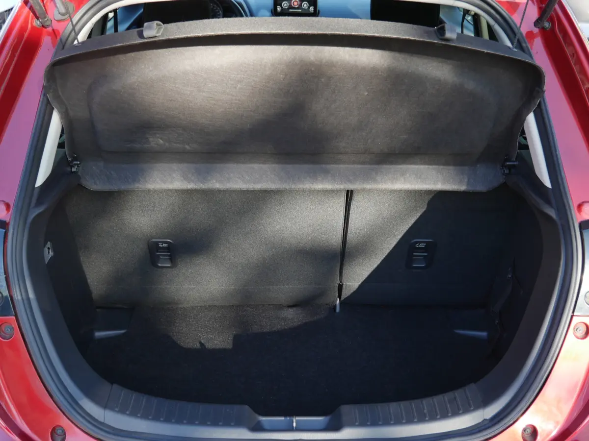 1.5 Skyactiv-G GT-M Sport Line | Stoelverwarming | Privacy | 16" LM velgen |