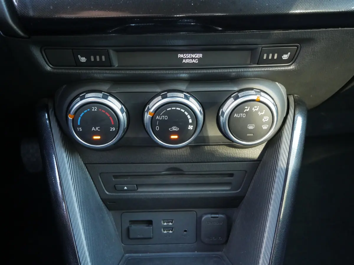 1.5 Skyactiv-G GT-M Sport Line | Stoelverwarming | Privacy | 16" LM velgen |