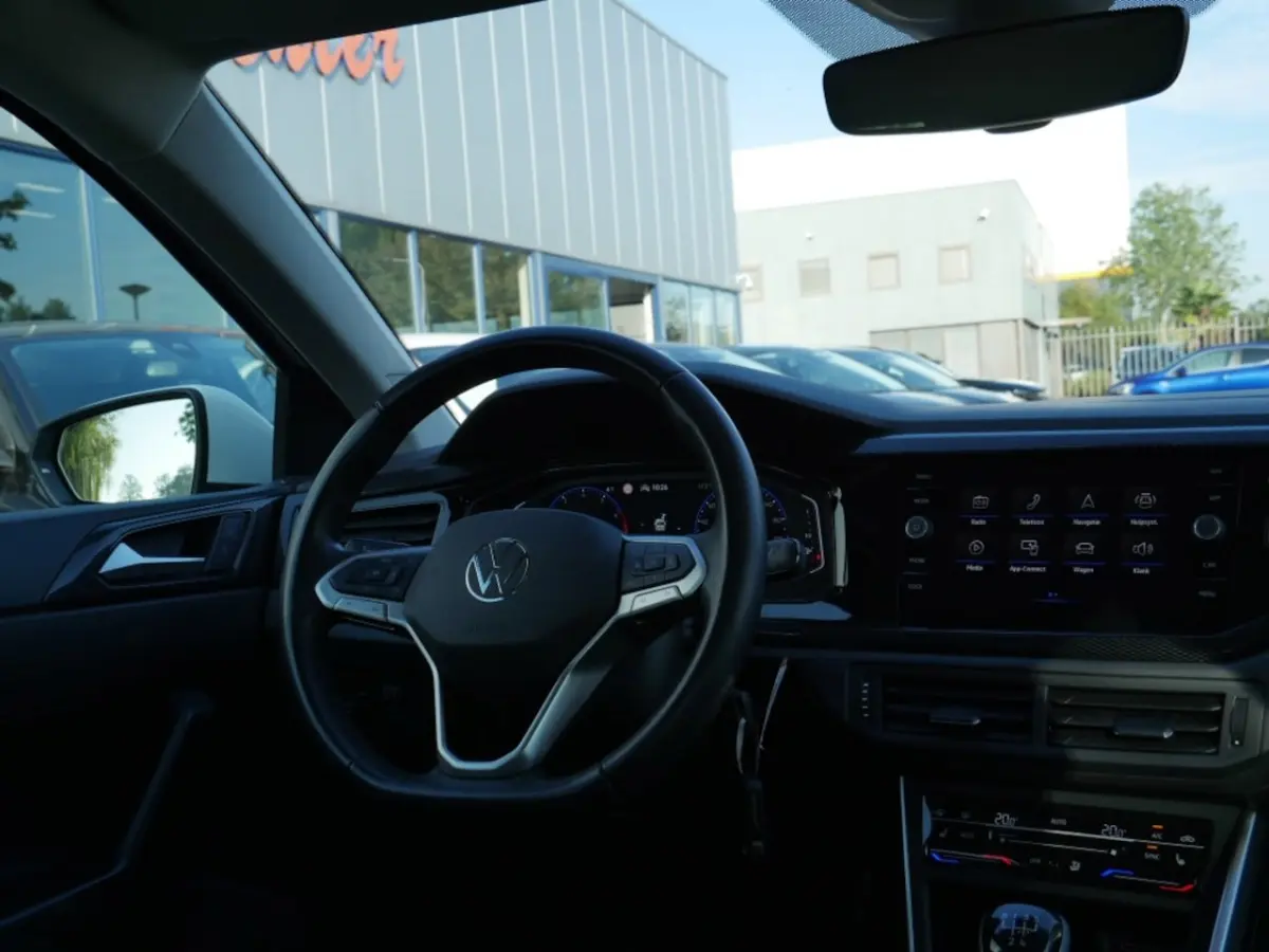 1.0 TSI Life Business