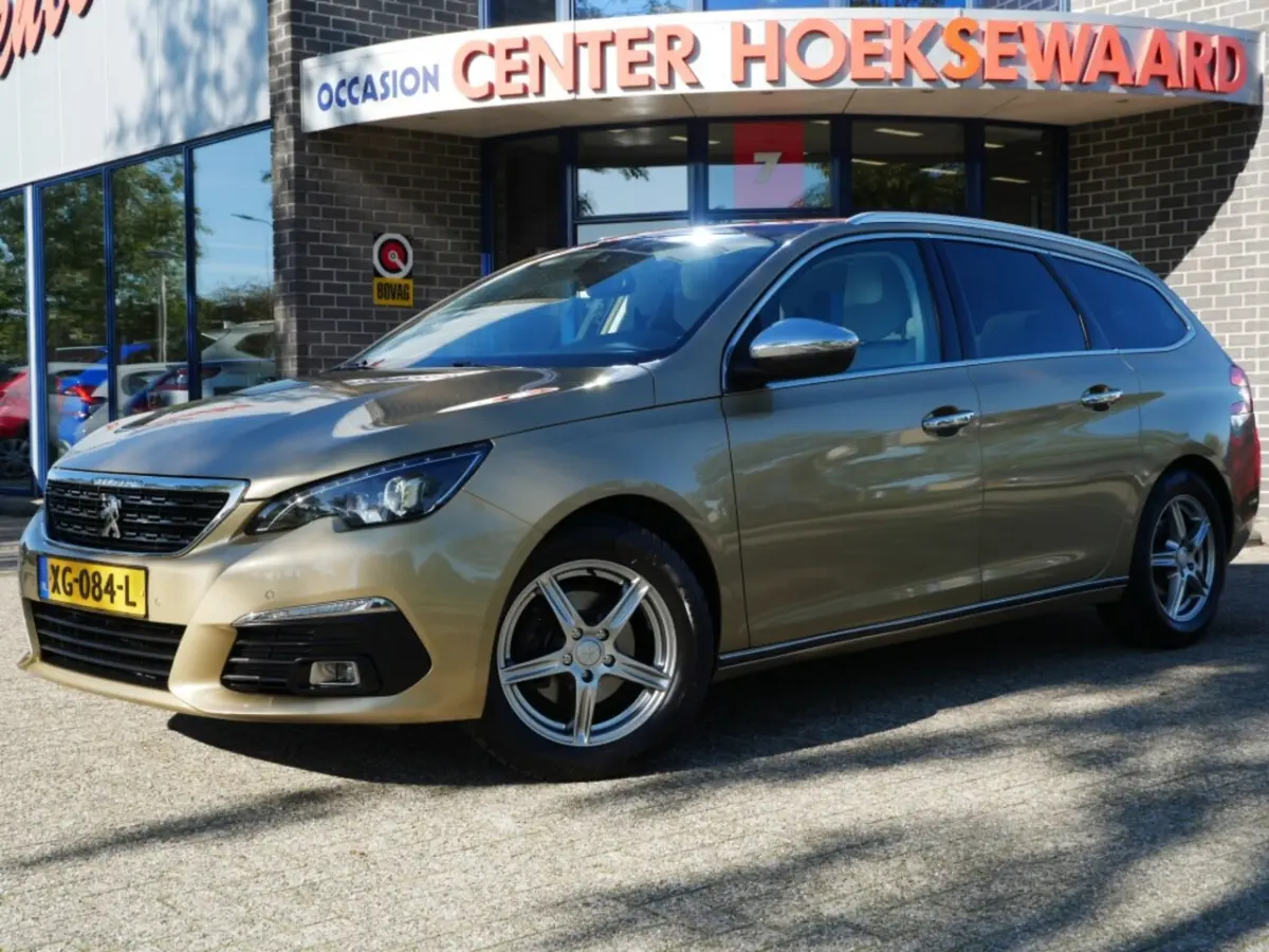 1.2 PureTech Blue Lease Premium