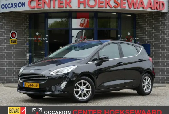 1.0 EcoBoost 95pk Titanium | Technology Pack | Agate Black | Full Map Navigatie |