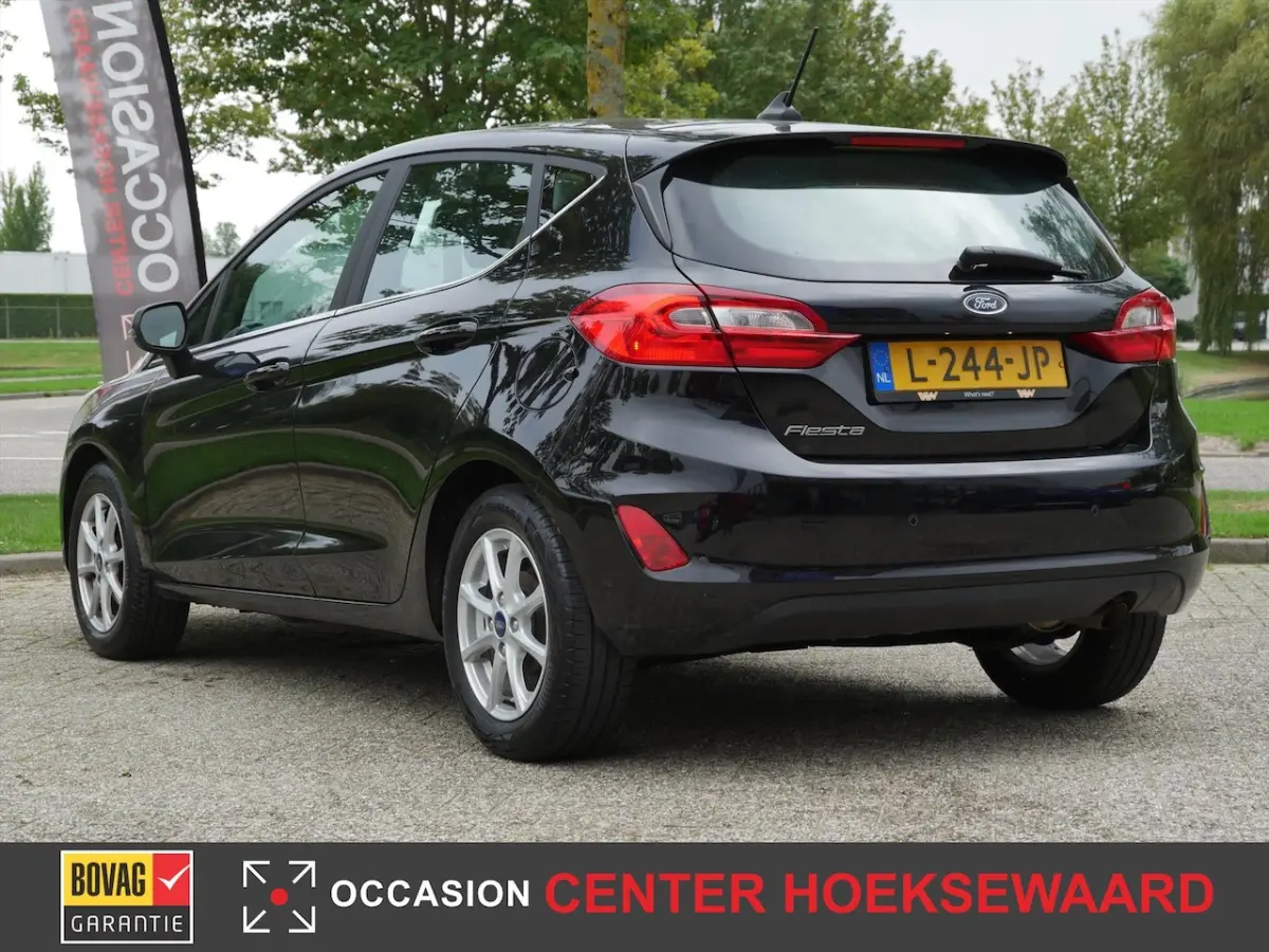 1.0 EcoBoost 95pk Titanium | Technology Pack | Agate Black | Full Map Navigatie |