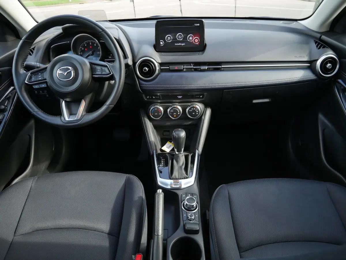1.5 Skyactiv-G Signature Automaat