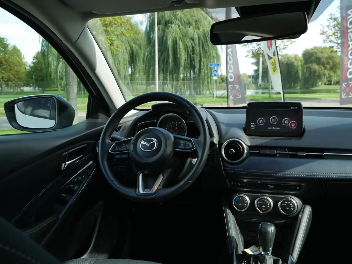 1.5 Skyactiv-G Signature Automaat