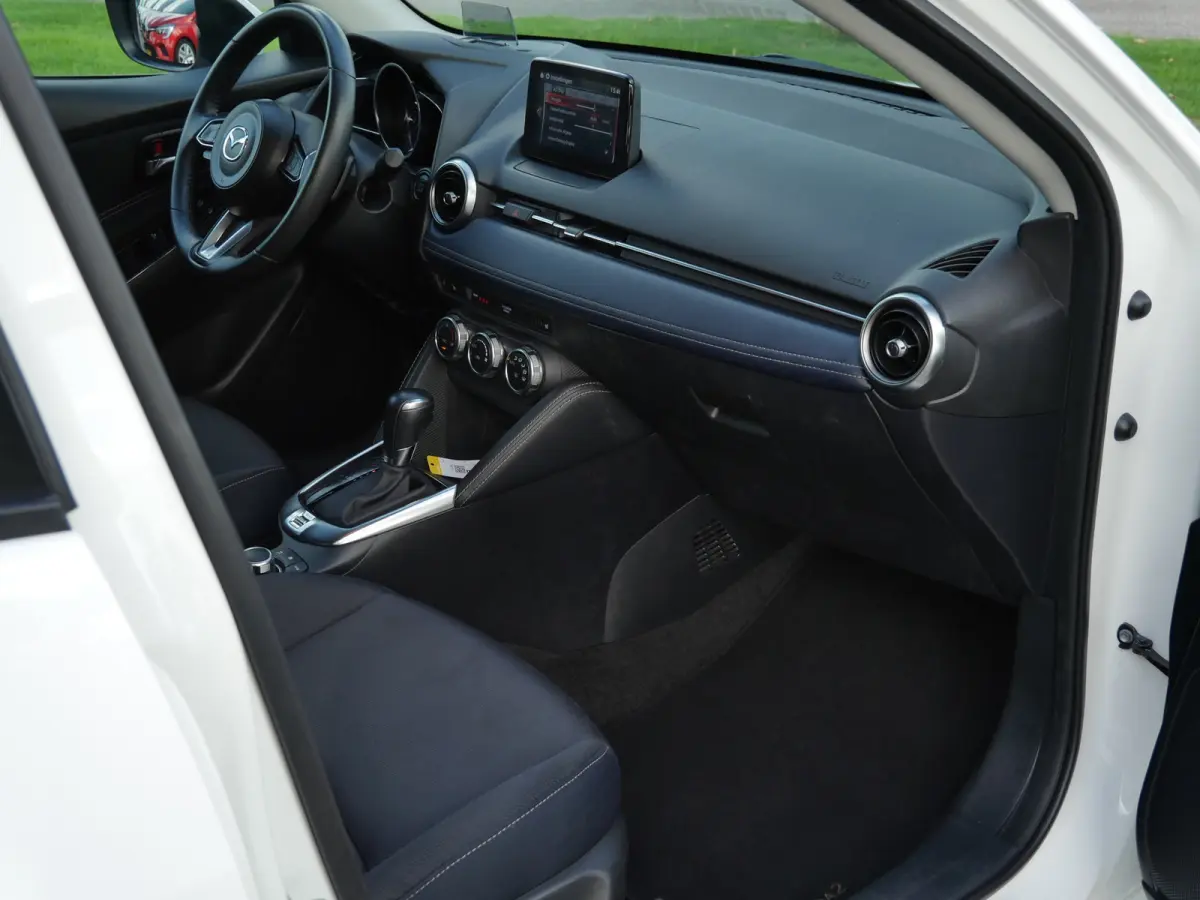 1.5 Skyactiv-G Signature Automaat