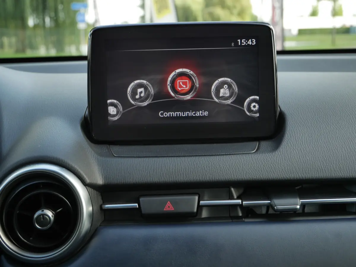1.5 Skyactiv-G Signature Automaat