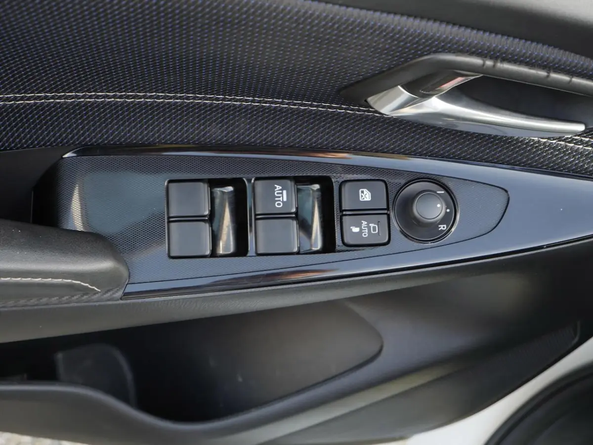 1.5 Skyactiv-G Signature Automaat