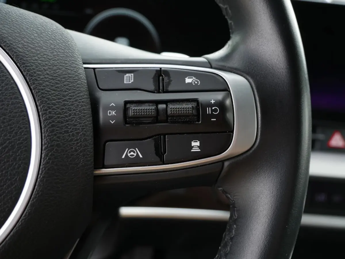 1.6 T-GDi Hybrid DynamicLine