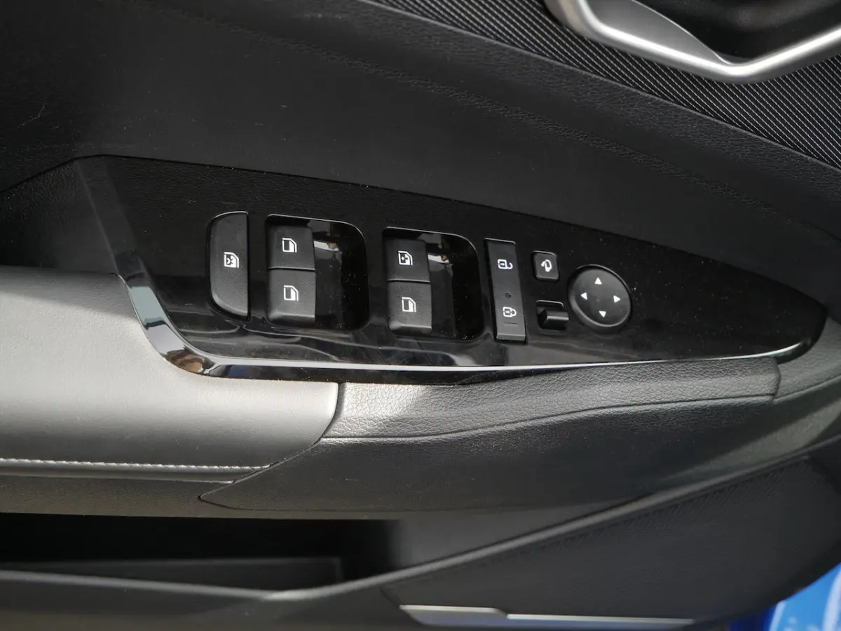 1.6 T-GDi Hybrid DynamicLine