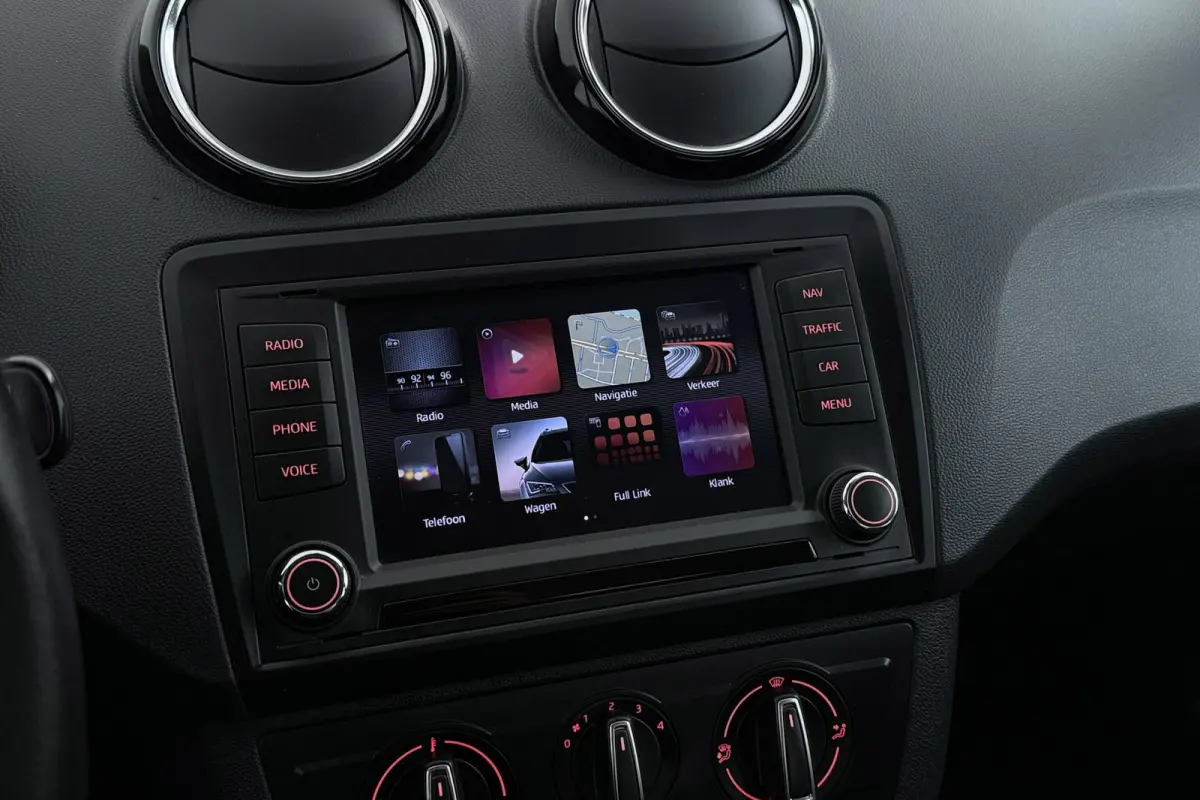 1.0 EcoTSI Style Connect | Org NL | CarPlay | Automaat | 51.000 KM! | Cruise Control |