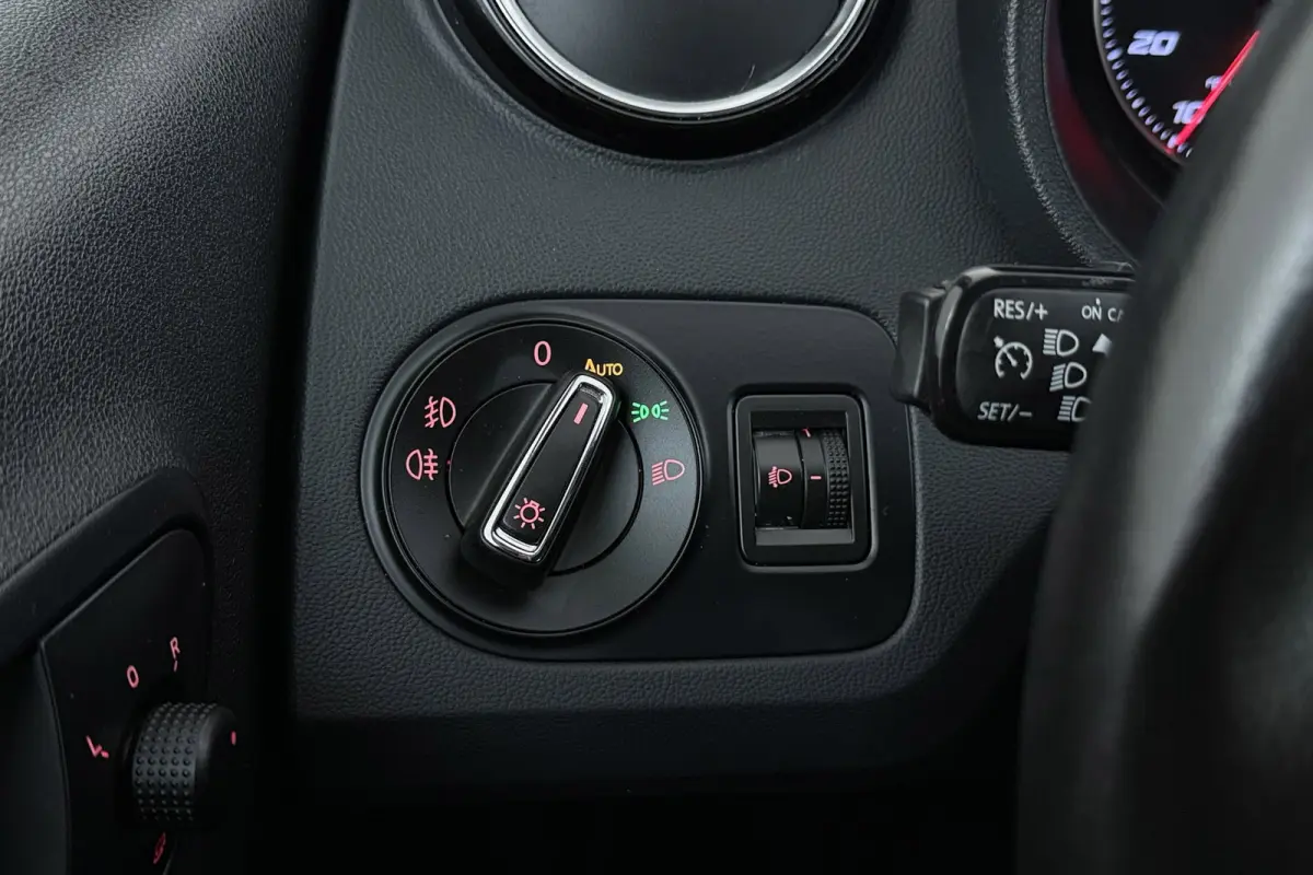1.0 EcoTSI Style Connect | Org NL | CarPlay | Automaat | 51.000 KM! | Cruise Control |