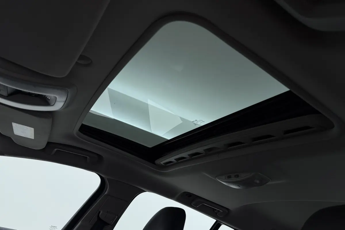 2.0 T4 Nordic+ | Org NL | Schuif-/Kanteldak | Leer | Stoelverwarming | Camera | Cruise Control | Climate Control |