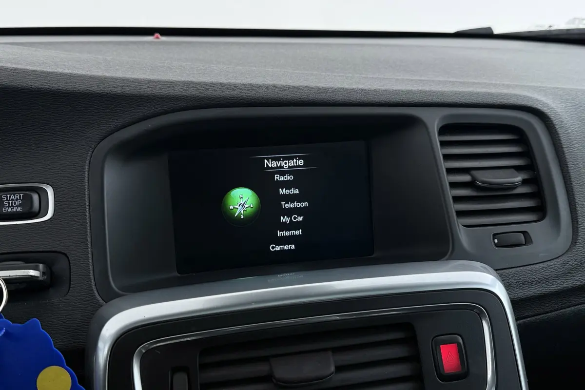 2.0 T4 Nordic+ | Org NL | Schuif-/Kanteldak | Leer | Stoelverwarming | Camera | Cruise Control | Climate Control |