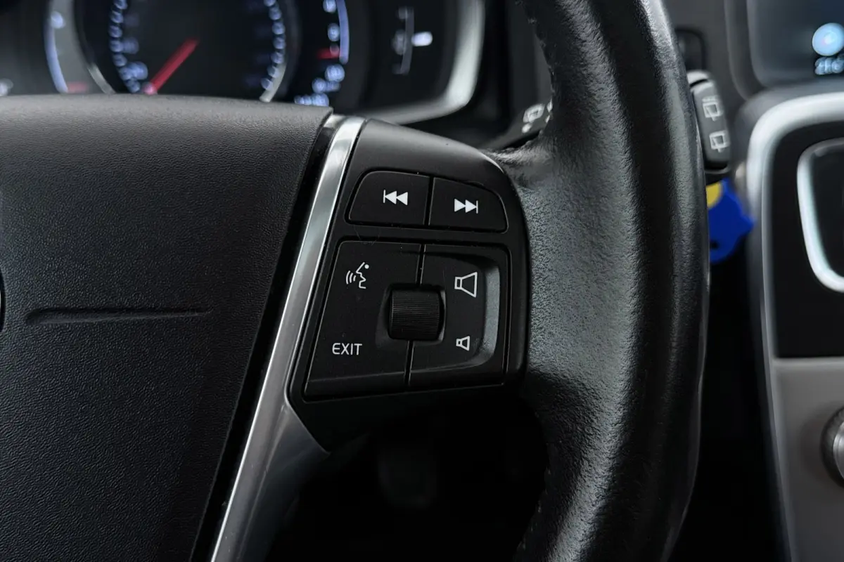 2.0 T4 Nordic+ | Org NL | Schuif-/Kanteldak | Leer | Stoelverwarming | Camera | Cruise Control | Climate Control |