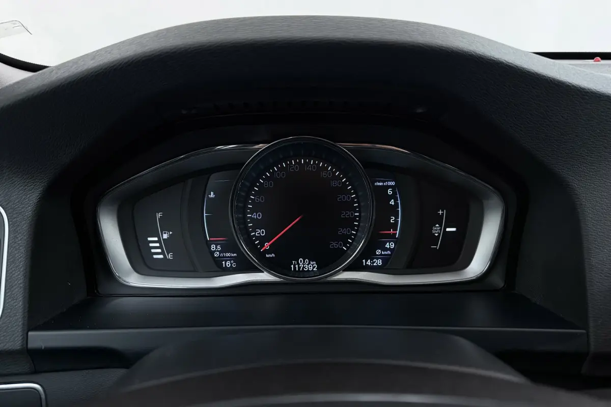 2.0 T4 Nordic+ | Org NL | Schuif-/Kanteldak | Leer | Stoelverwarming | Camera | Cruise Control | Climate Control |