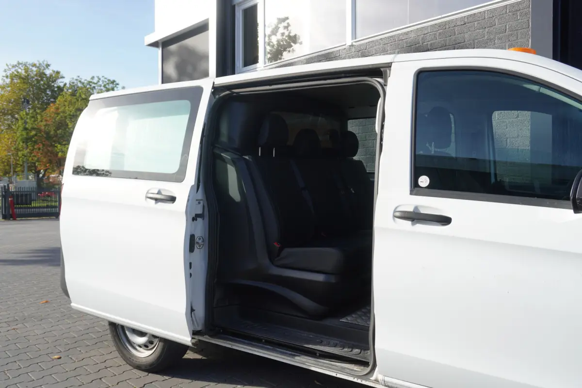 110 CDI Lang Dubbel Cabine EURO 6 - Airco - PDC - NAP - €22.950,- Excl.