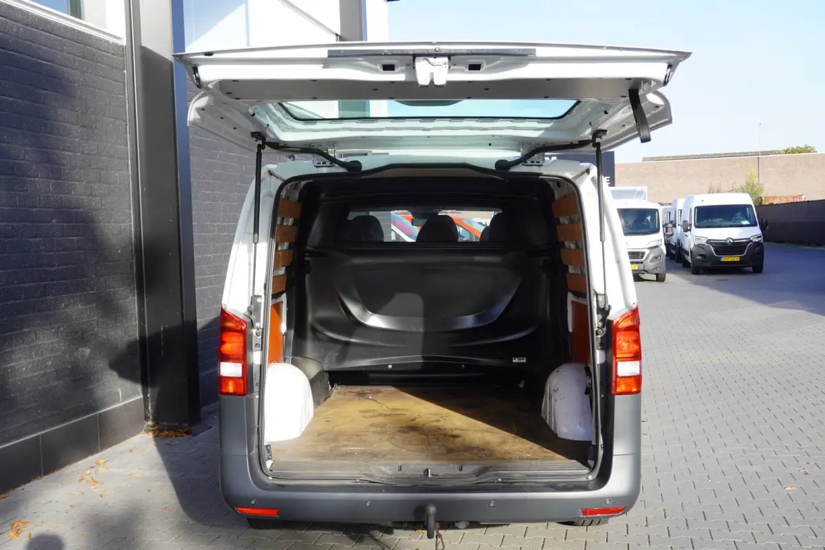 110 CDI Lang Dubbel Cabine EURO 6 - Airco - PDC - NAP - €22.950,- Excl.