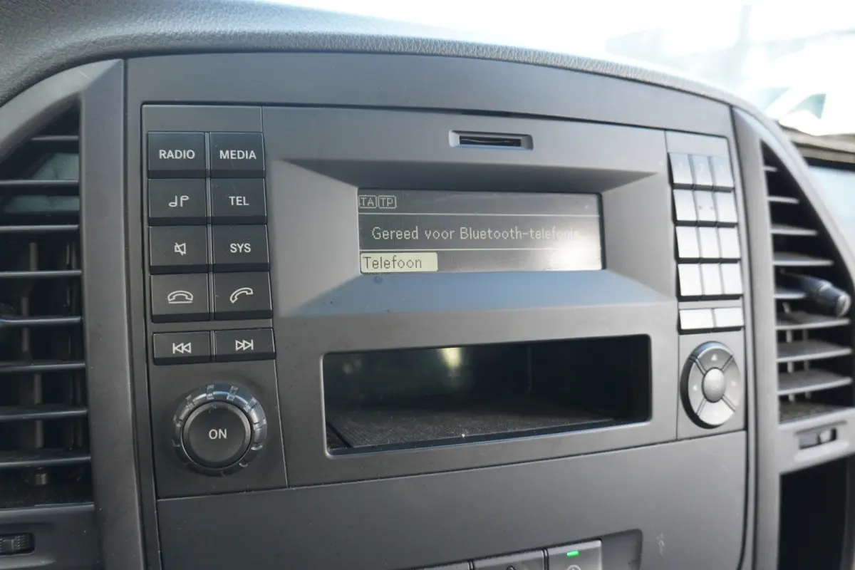 110 CDI Lang Dubbel Cabine EURO 6 - Airco - PDC - NAP - €22.950,- Excl.